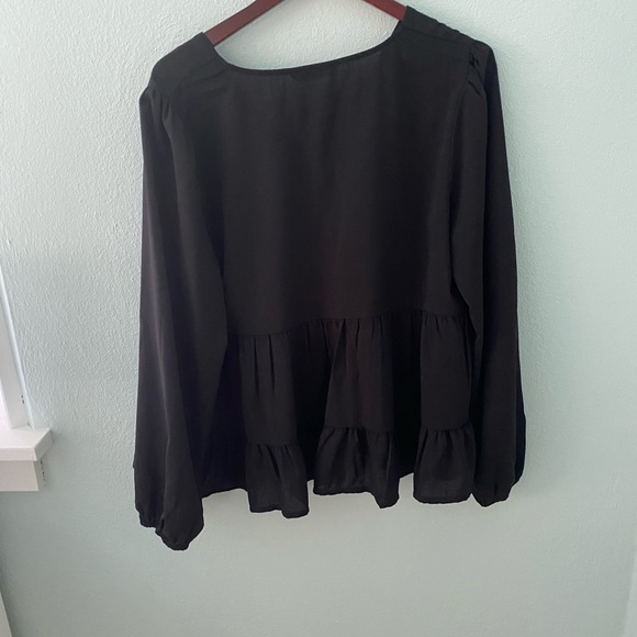 ‼️SOLD‼️Shein Tiered Peplum Blouse - Picture 3 of 3